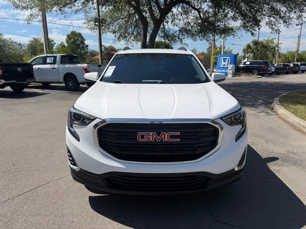 Used 2020 GMC Terrain SLE w/ Driver Convenience Package image 2