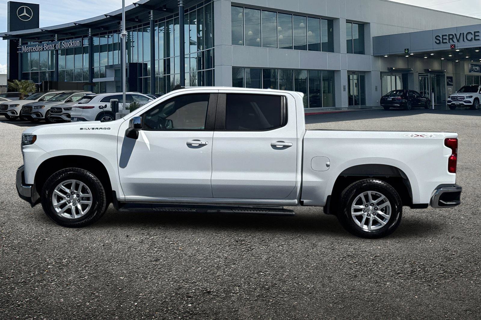Used 2021 Chevrolet Silverado 1500 LT w/ Safety Package II AWD/4WD image 7