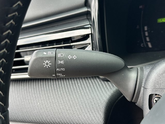Used 2026 Toyota Camry SE w/ Multimedia Upgrade Package FWD image 27