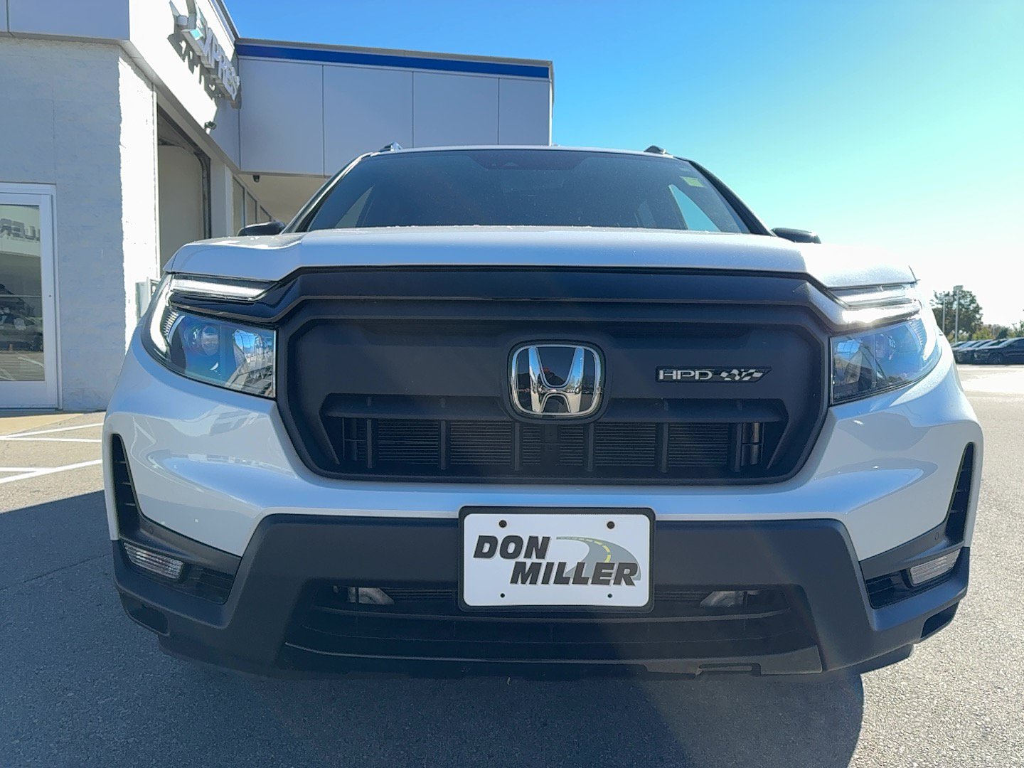 Used 2025 Honda Passport Black Edition image 2