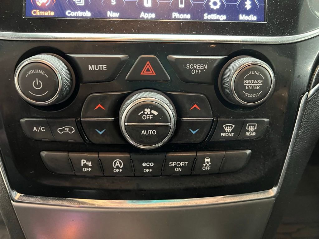 Used 2020 Jeep Grand Cherokee Trailhawk w/ Premium Lighting Group image 13