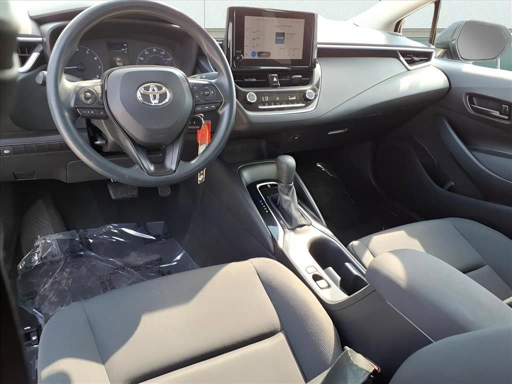 Used 2023 Toyota Corolla LE image 14