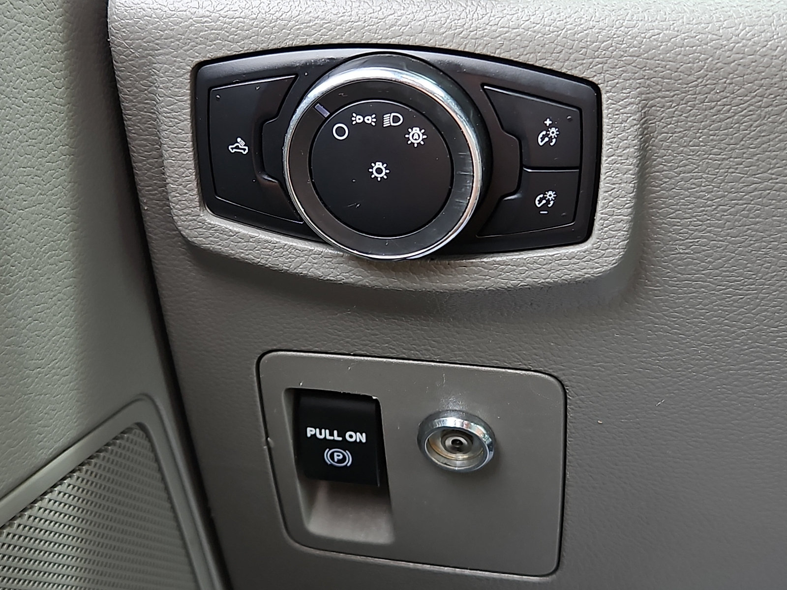 Used 2019 Ford F150 XL RWD image 24