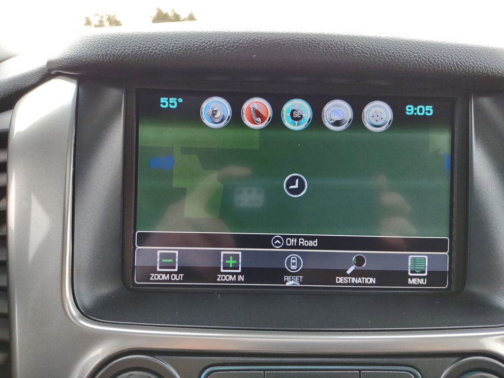 Used 2017 Chevrolet Suburban LT image 22