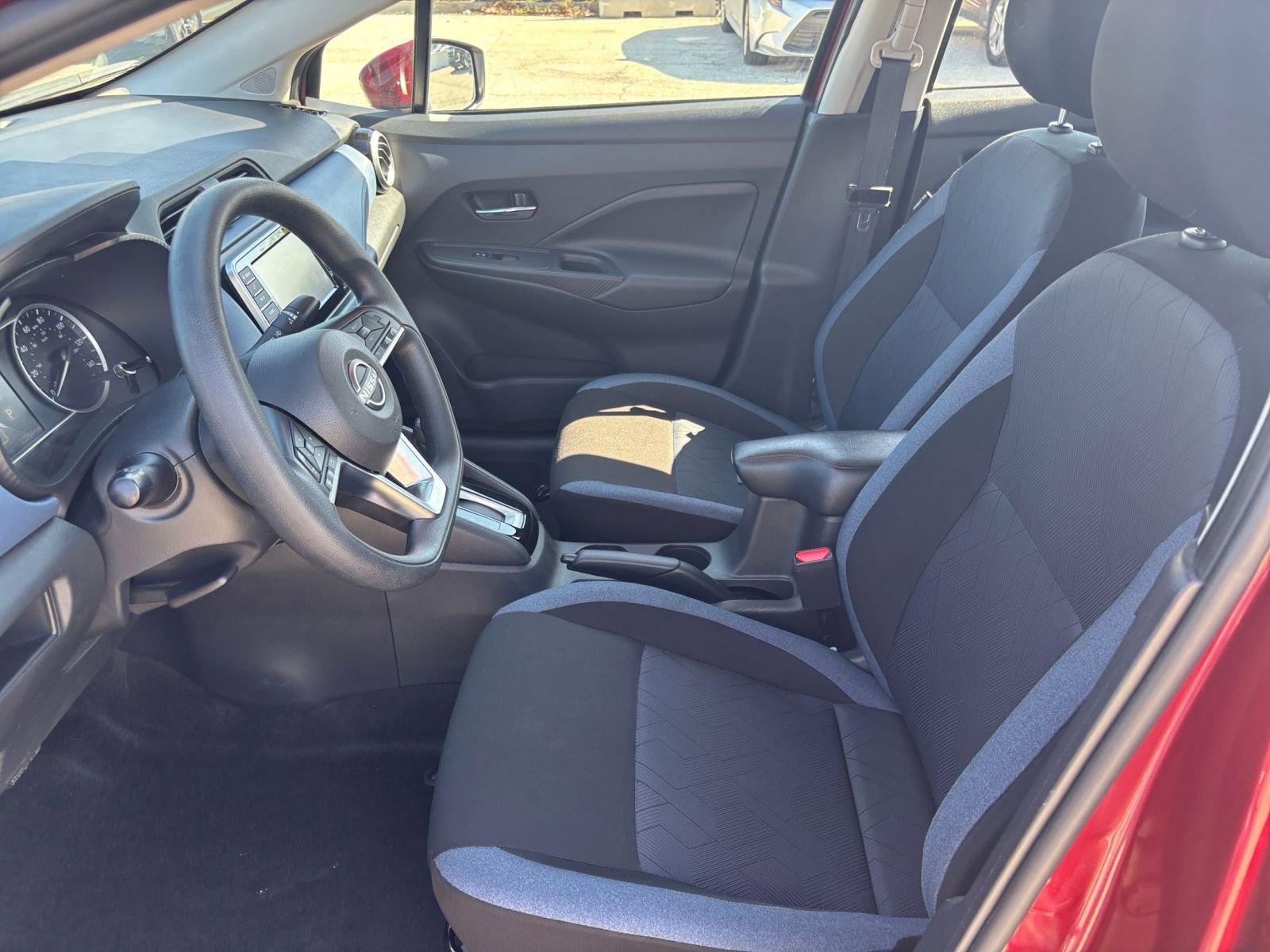 Used 2025 Nissan Versa SV FWD image 24