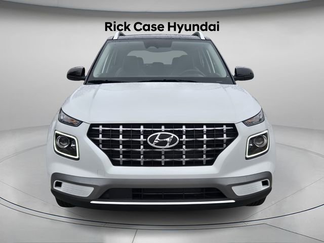 New 2025 Hyundai Venue Limited image 3