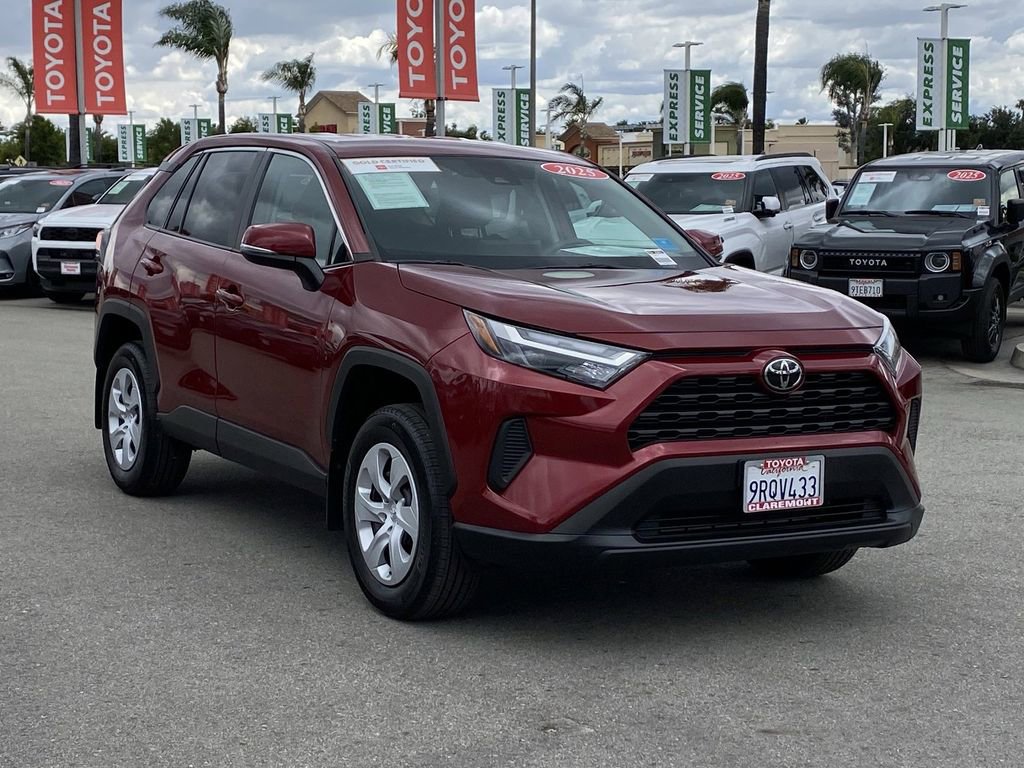 Certified 2025 Toyota RAV4 LE FWD image 45