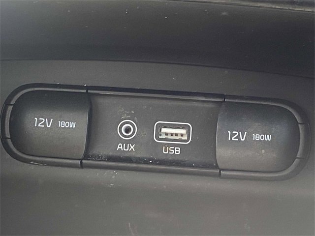 Used 2020 Kia Sorento S image 23