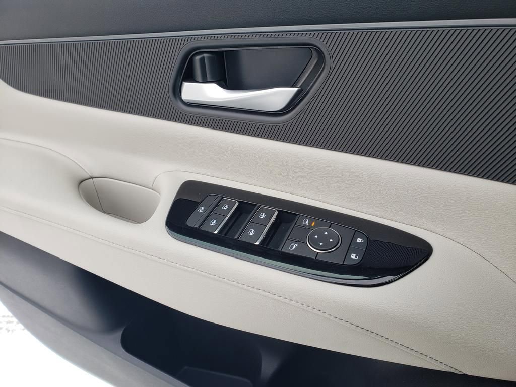 Certified 2025 Nissan Murano SV AWD/4WD image 30