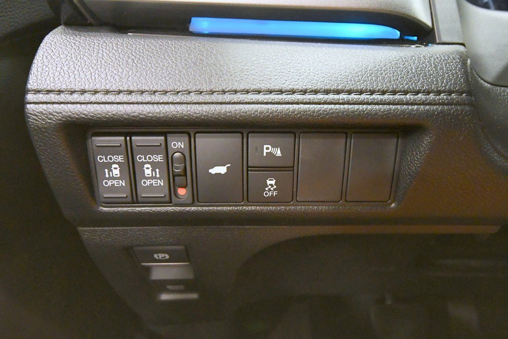 New 2026 Honda Odyssey Touring image 19