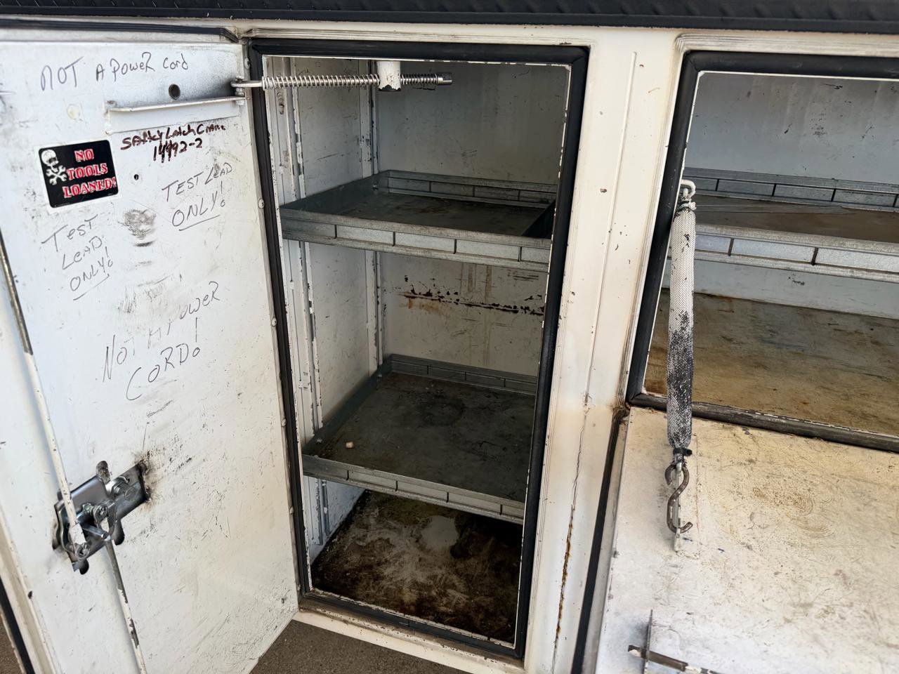 Used 2017 Ford F550 2WD Regular Cab Super Duty image 56