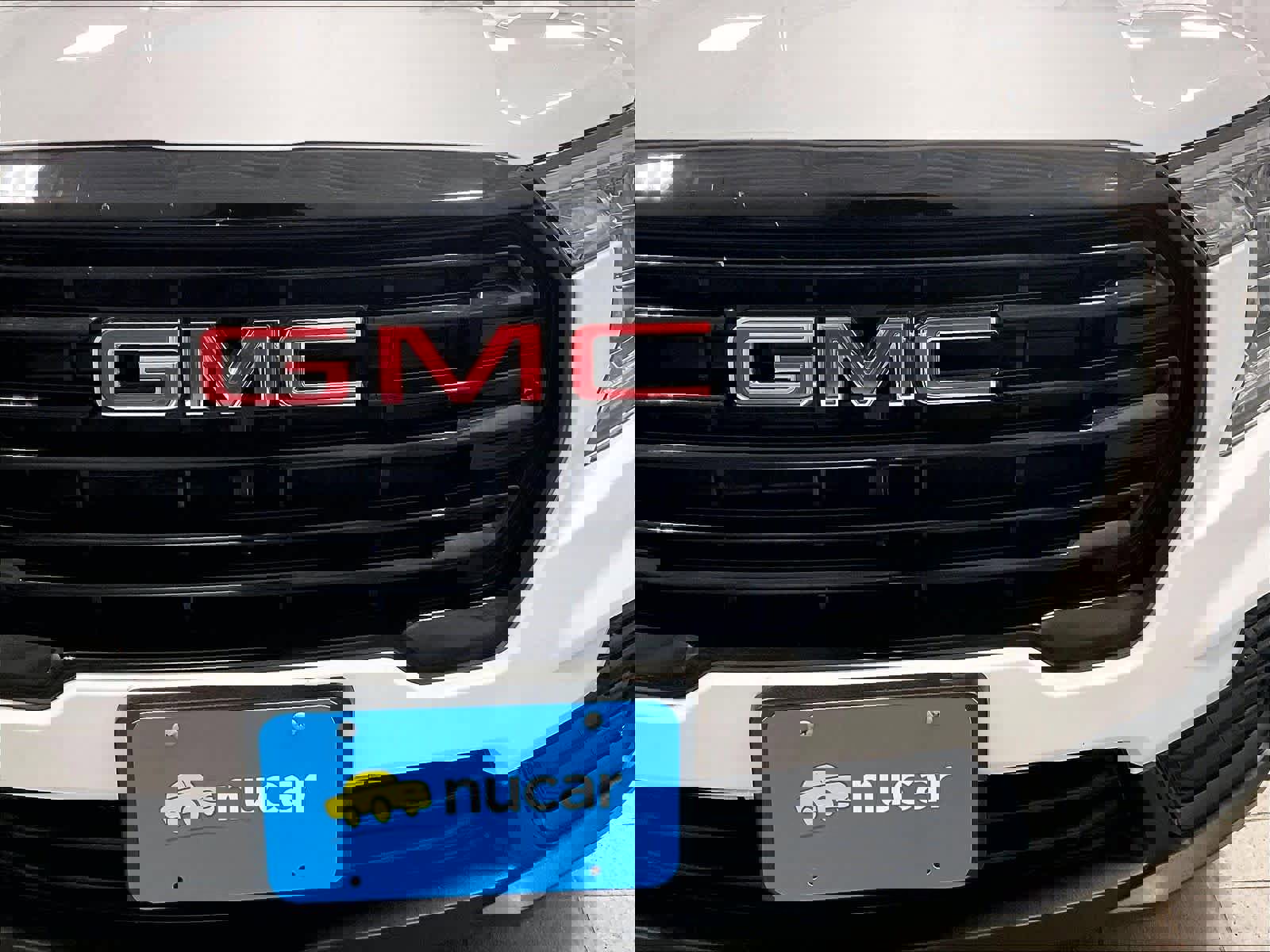 Used 2023 GMC Terrain SLE w/ Driver Convenience Package image 33