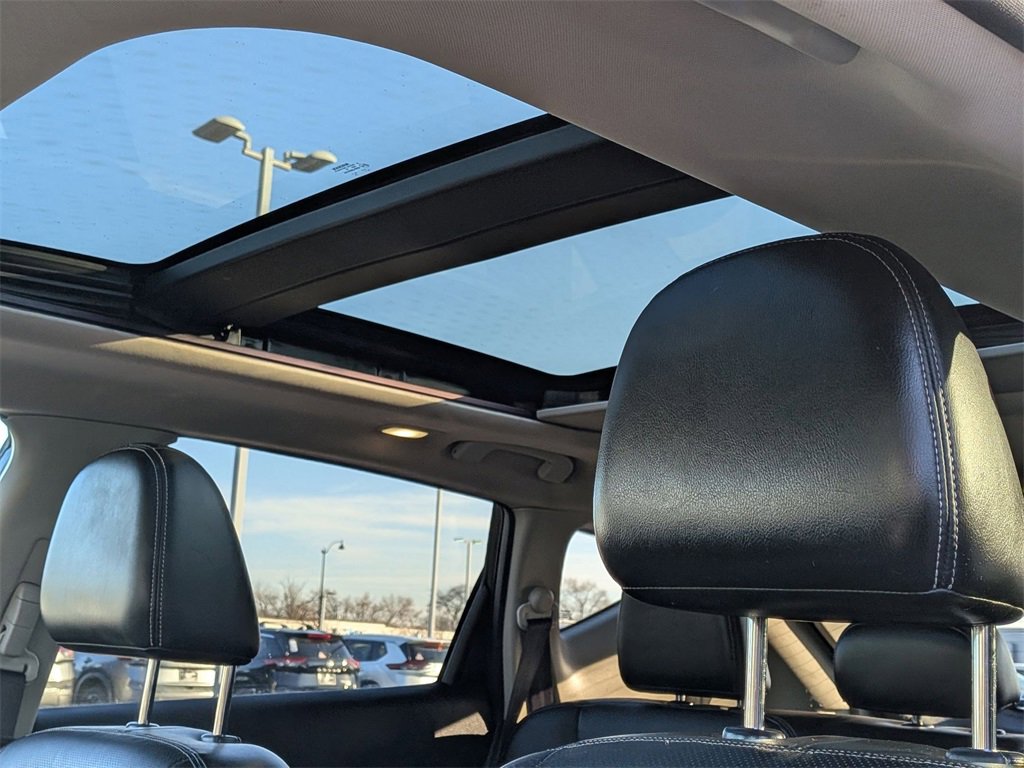 Used 2015 Nissan Murano SL w/ SL Technology Package image 12