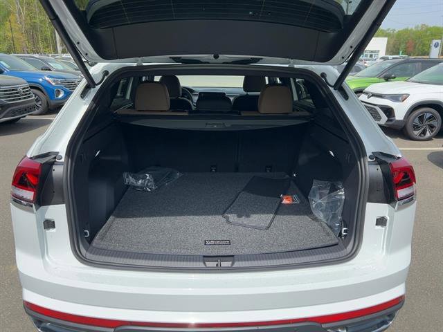 New 2025 Volkswagen Atlas Cross Sport SE image 12