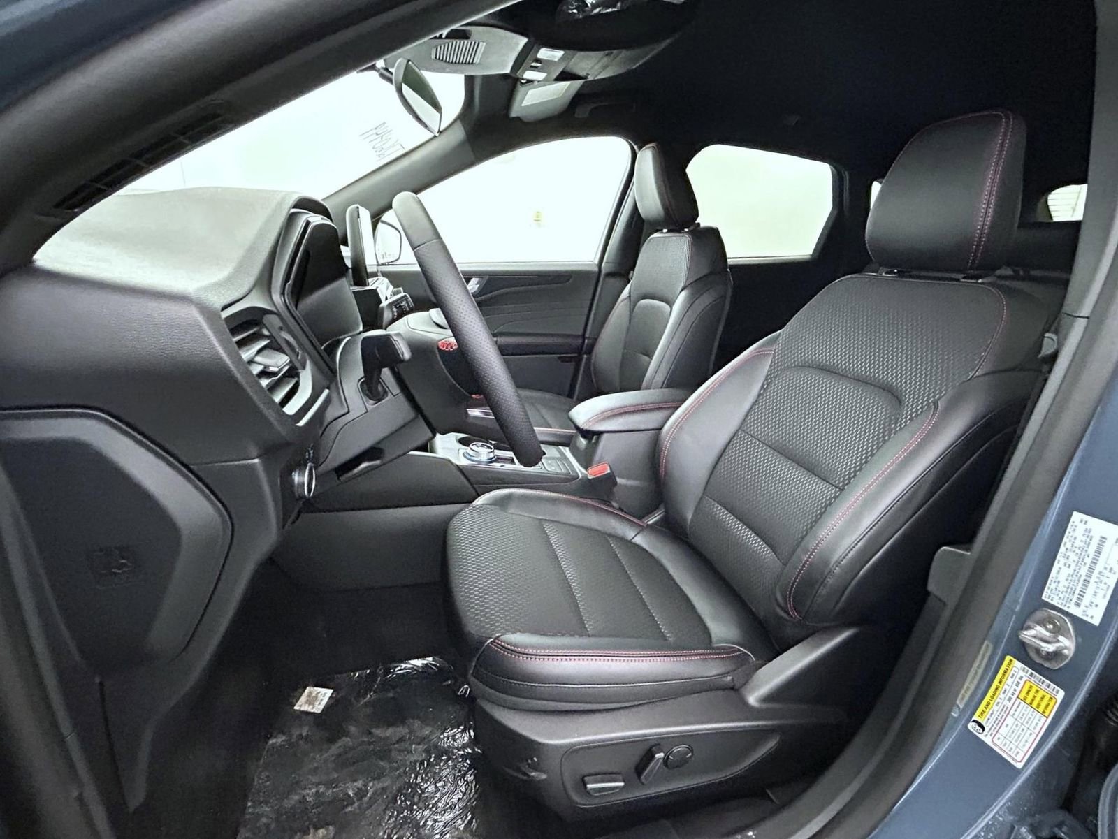 New 2026 Ford Escape ST-Line w/ Cold Weather Package image 10