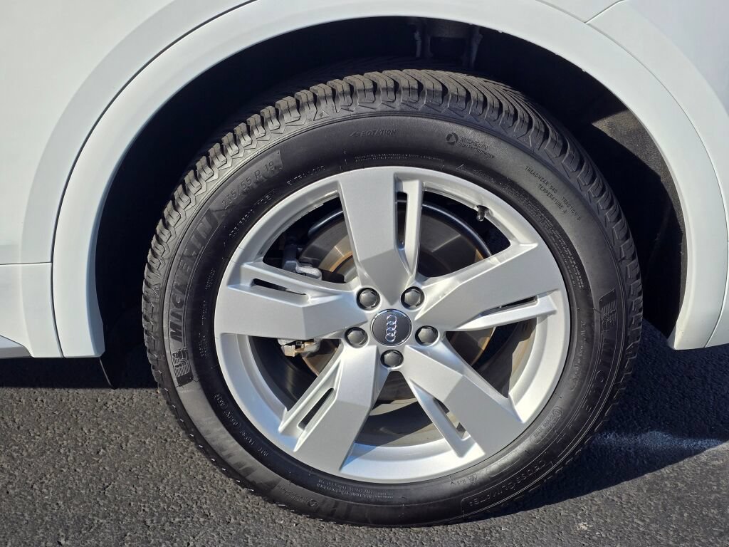 Used 2019 Audi Q5 2.0T Premium Plus AWD/4WD image 21