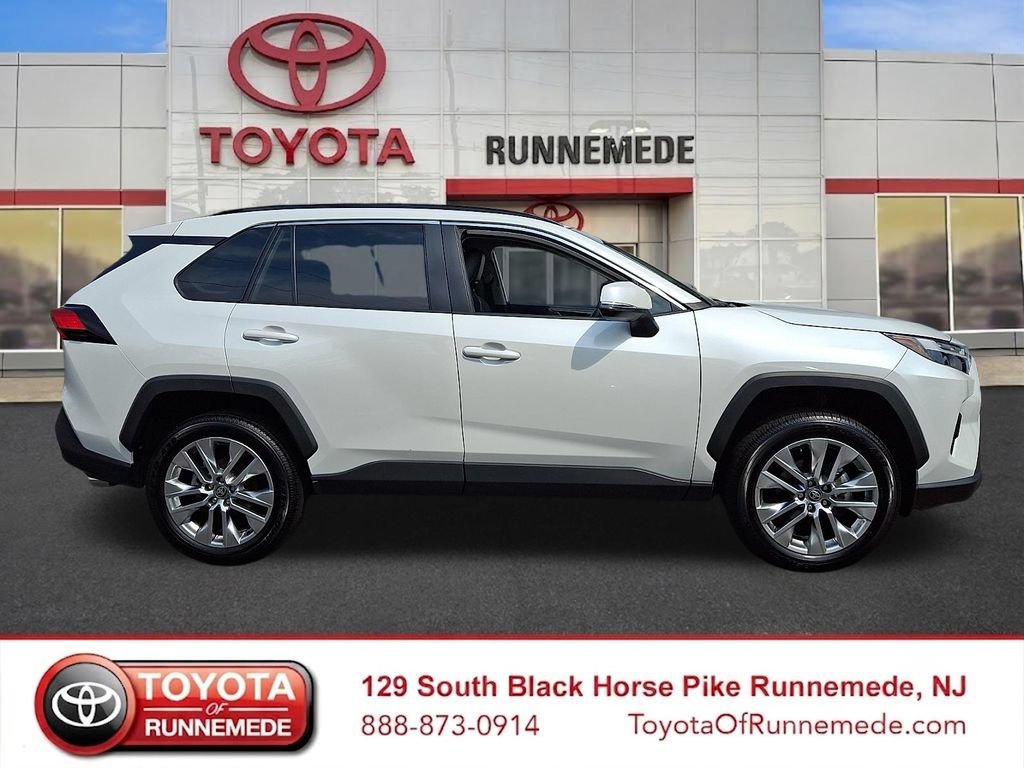 Certified 2025 Toyota RAV4 XLE Premium AWD/4WD image 7
