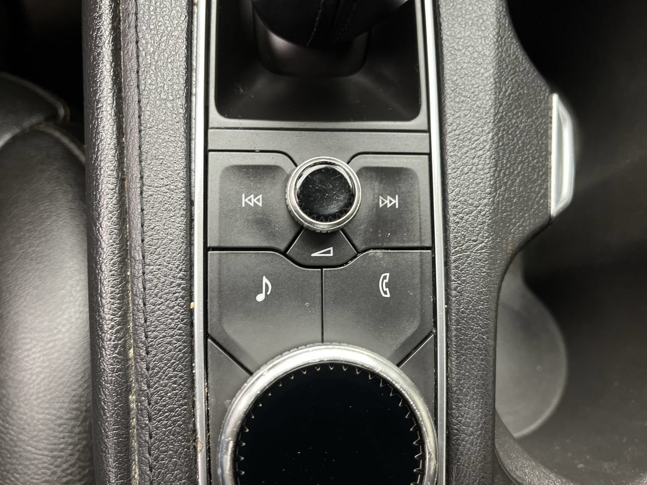 Used 2019 Cadillac XT4 Sport AWD/4WD image 17