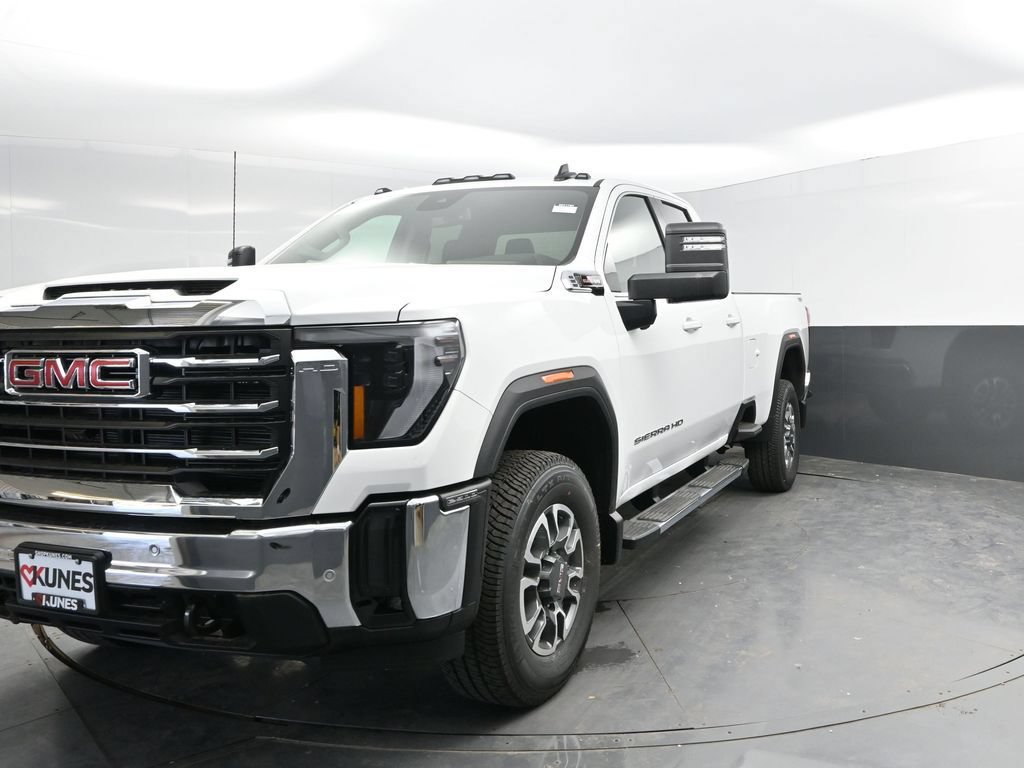 New 2026 GMC Sierra 2500 SLE AWD/4WD image 3