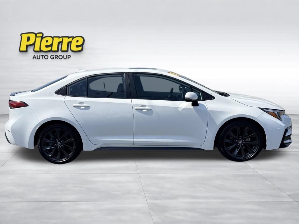 Used 2024 Toyota Corolla XSE FWD image 3
