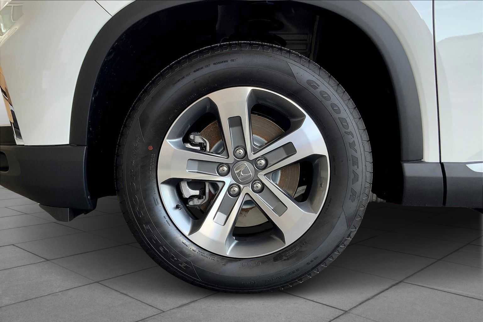 New 2025 Honda Pilot EX-L image 11