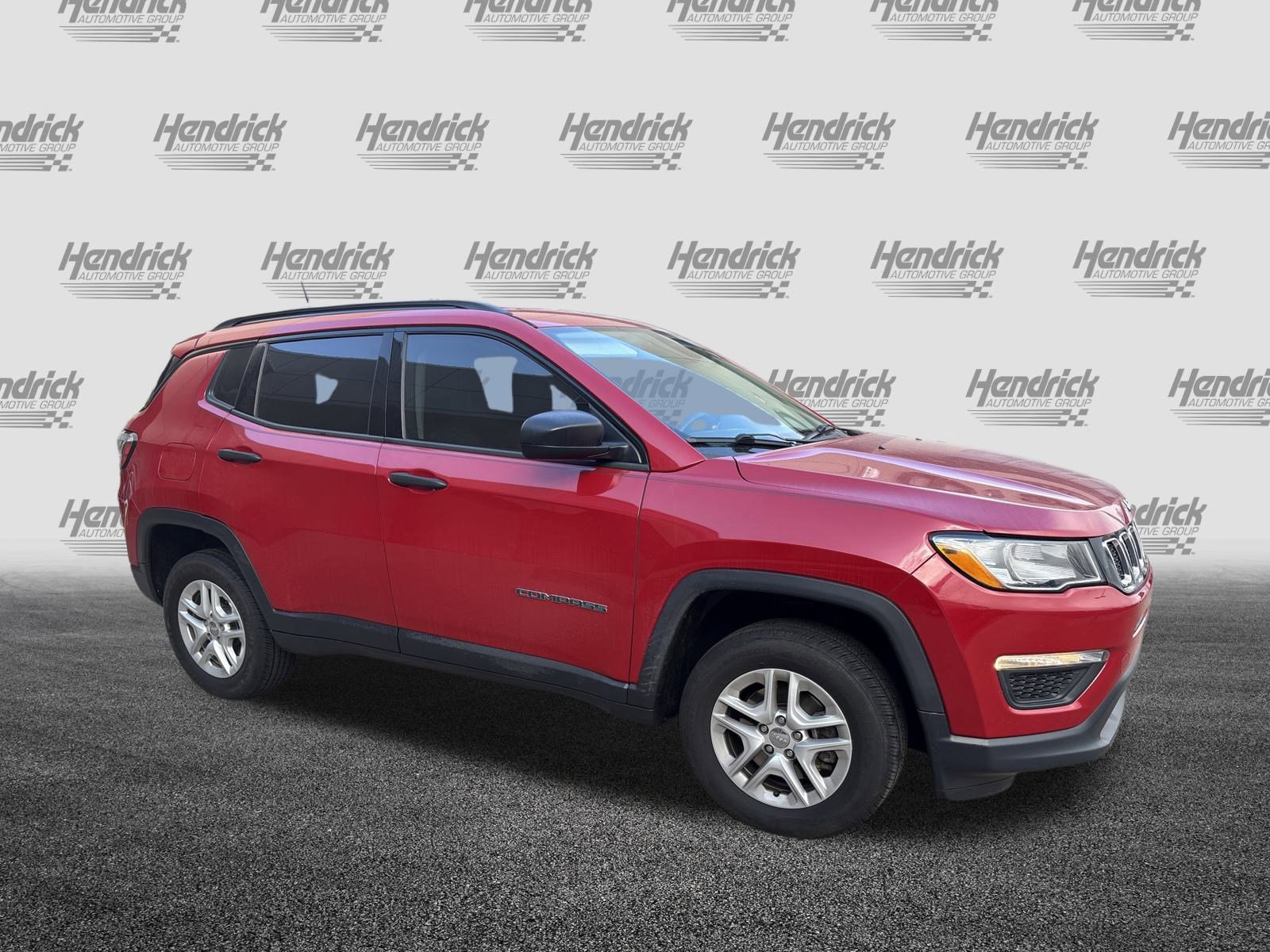 Used 2018 Jeep Compass Sport image 2