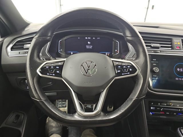 Used 2022 Volkswagen Tiguan SEL R-Line image 18