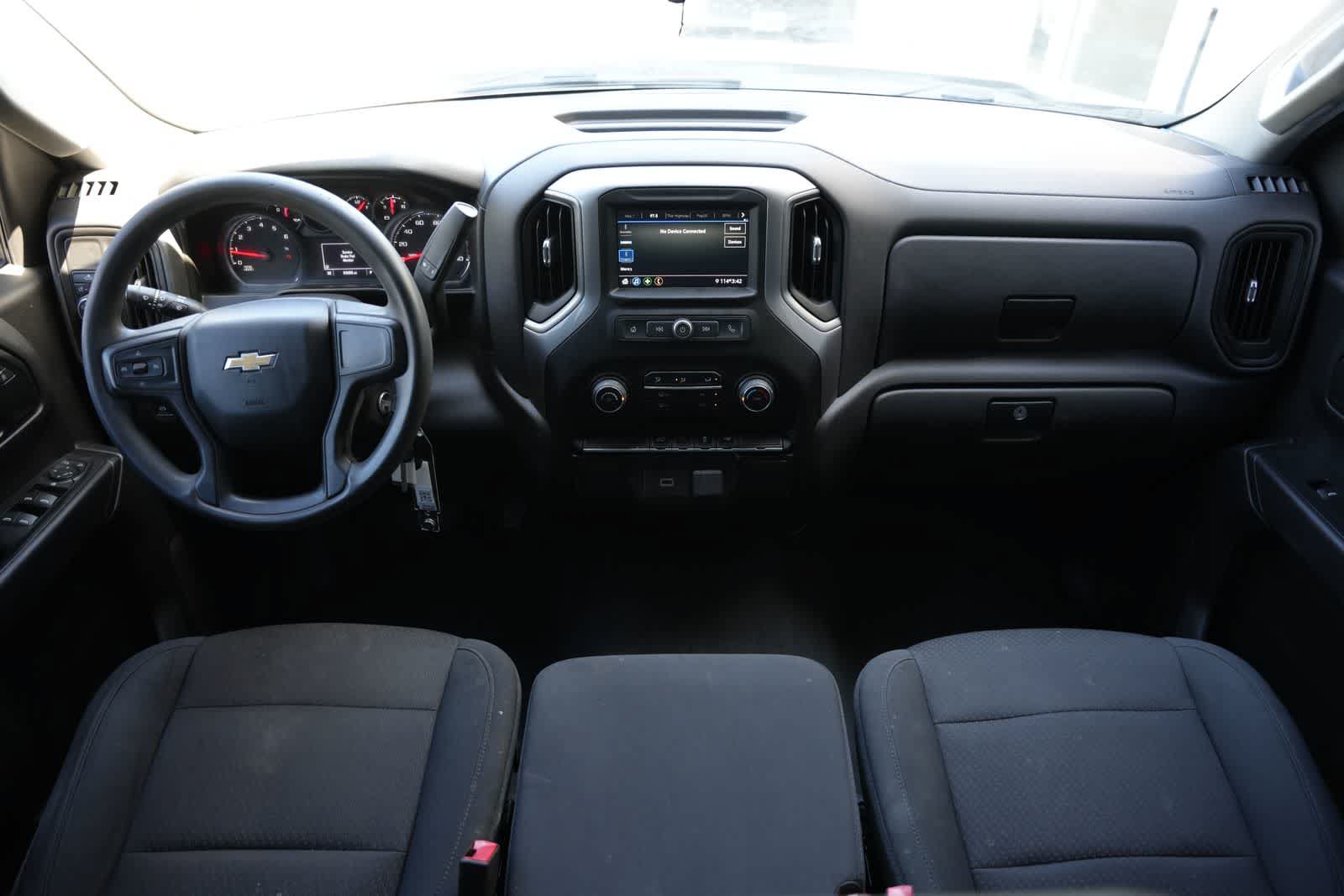 Used 2020 Chevrolet Silverado 1500 Custom w/ Custom Value Package RWD image 7