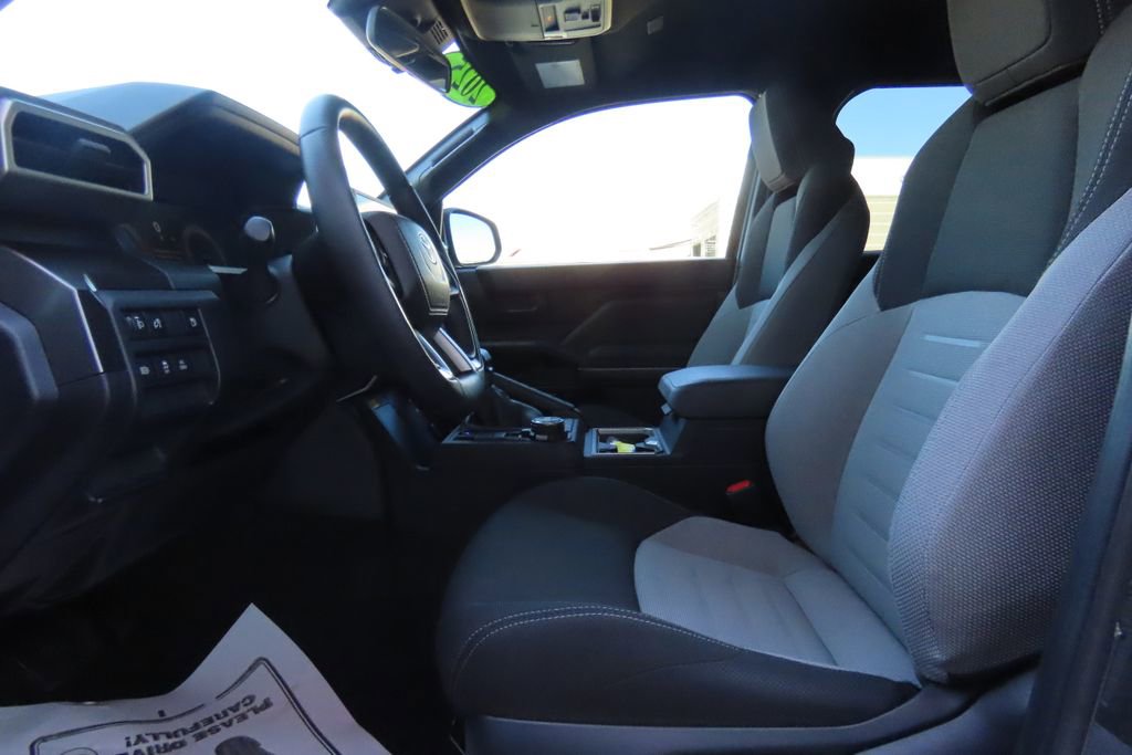 Used 2025 Toyota 4Runner TRD Off-Road image 17