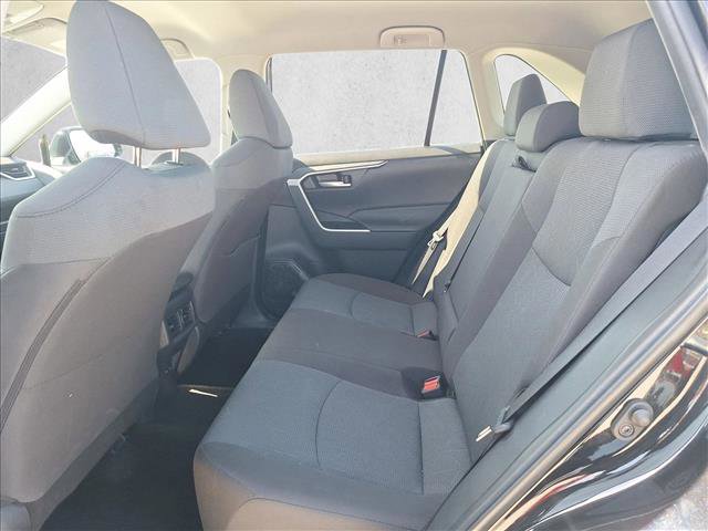 Used 2025 Toyota RAV4 XLE FWD image 15
