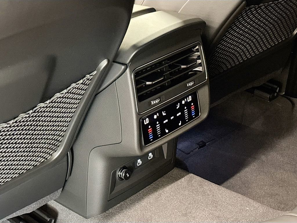 New 2026 Audi RS Q8 performance image 23