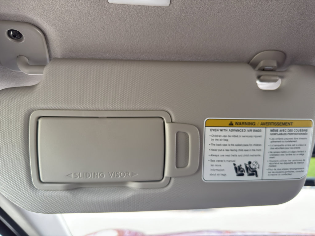 New 2026 Nissan Kicks SR w/ Cold Weather Package image 24