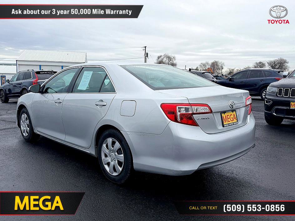 Used 2013 Toyota Camry LE image 8