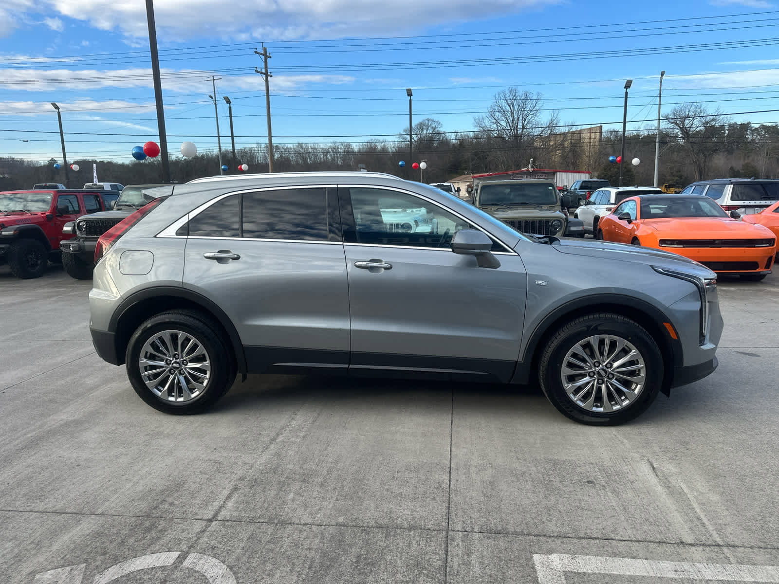 Used 2024 Cadillac XT4 Premium Luxury image 5
