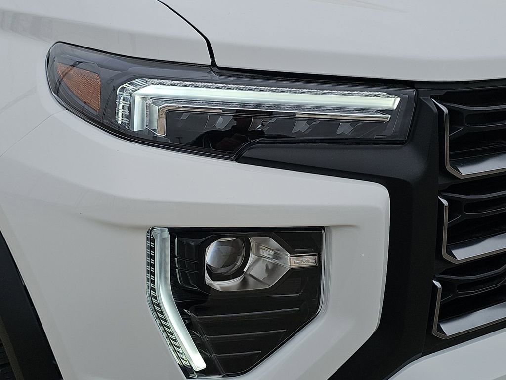 New 2025 GMC Canyon AT4 w/ Nightfall Edition image 37