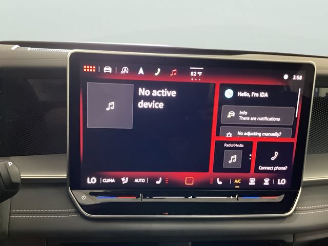 Certified 2025 Volkswagen Tiguan SE R-Line AWD/4WD image 9