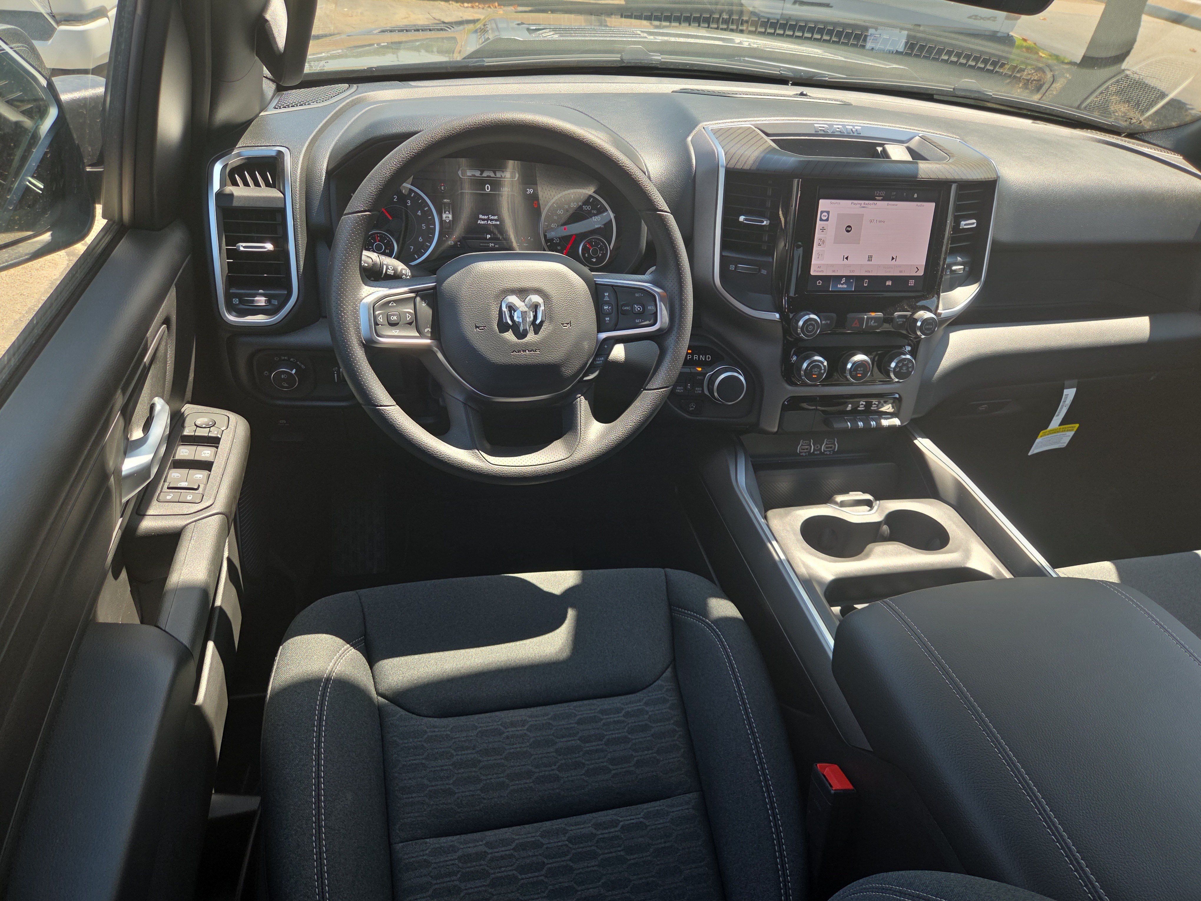 New 2026 RAM 1500 Express AWD/4WD image 7