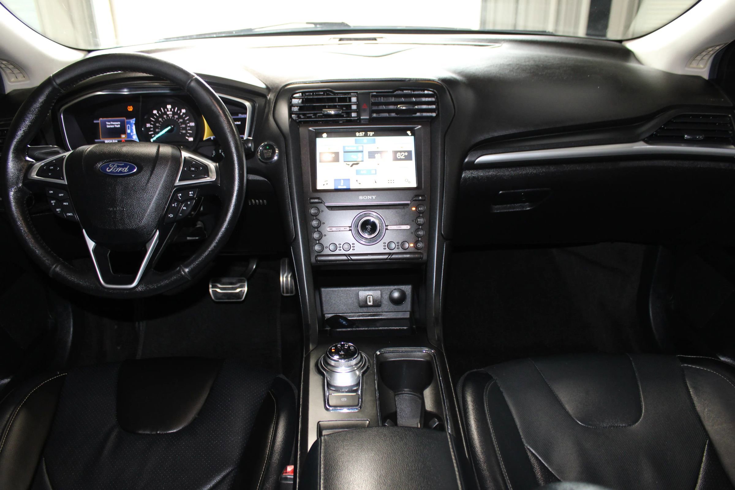 Used 2017 Ford Fusion Energi Titanium FWD image 16
