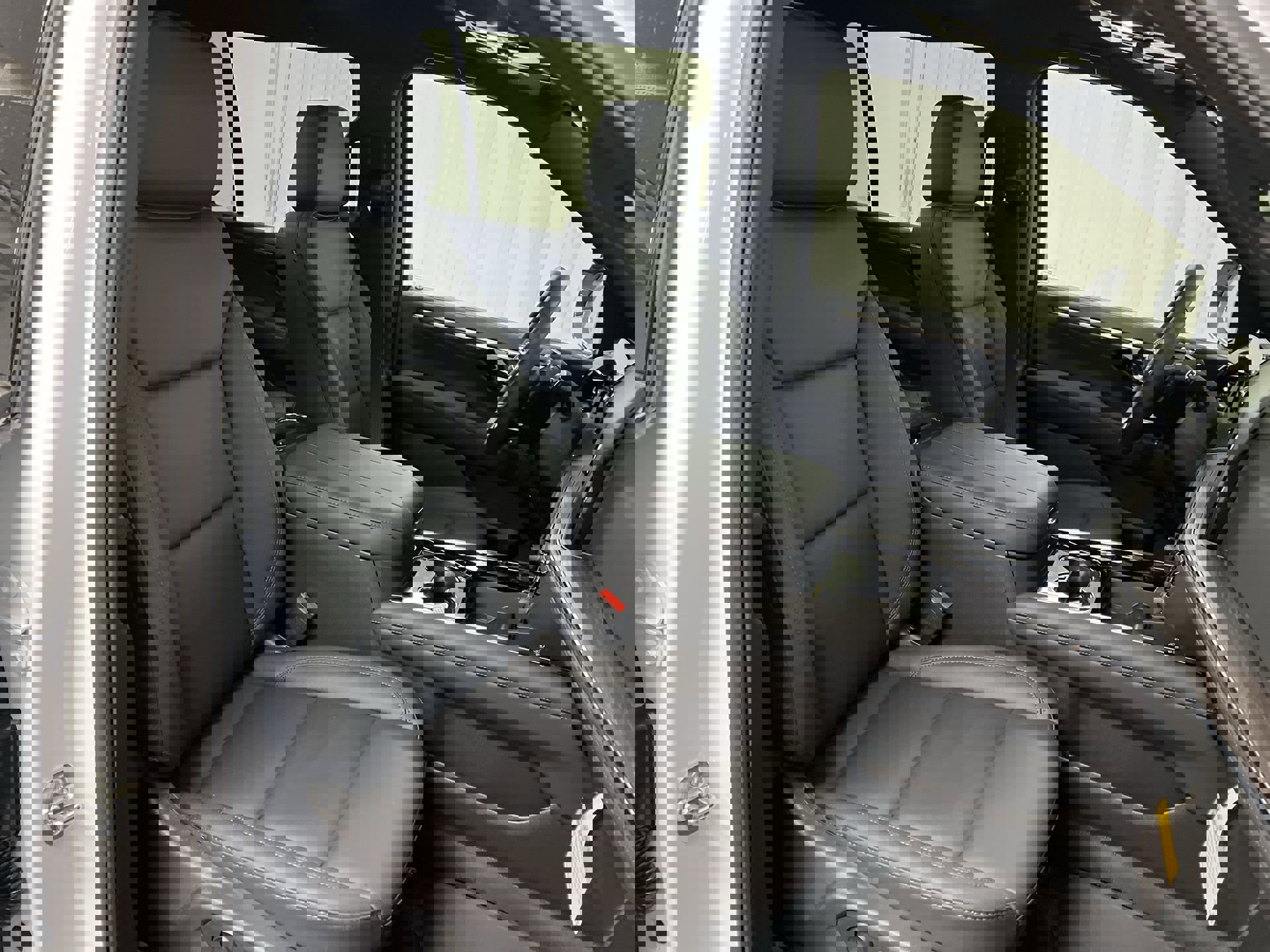 New 2026 Chevrolet Suburban LT w/ Comfort Package image 63