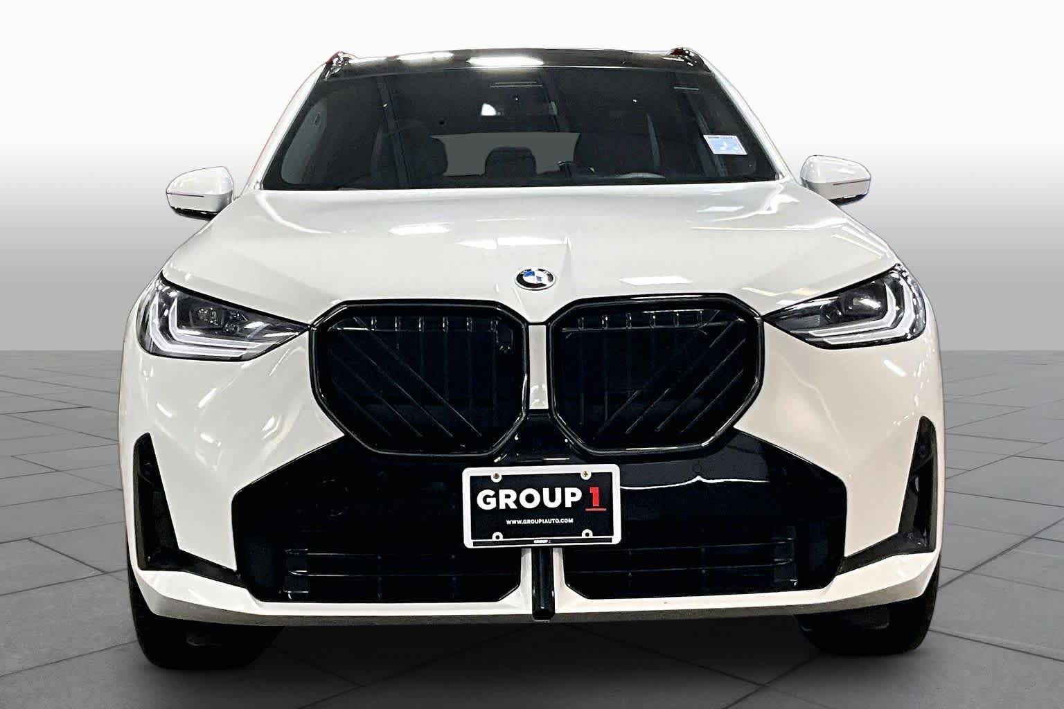 Used 2025 BMW X3 xDrive30i w/ Premium Package AWD/4WD image 4