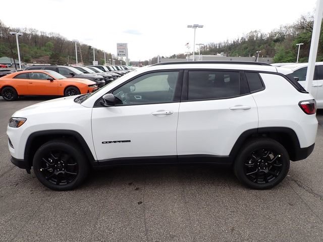 New 2026 Jeep Compass Latitude AWD/4WD image 2