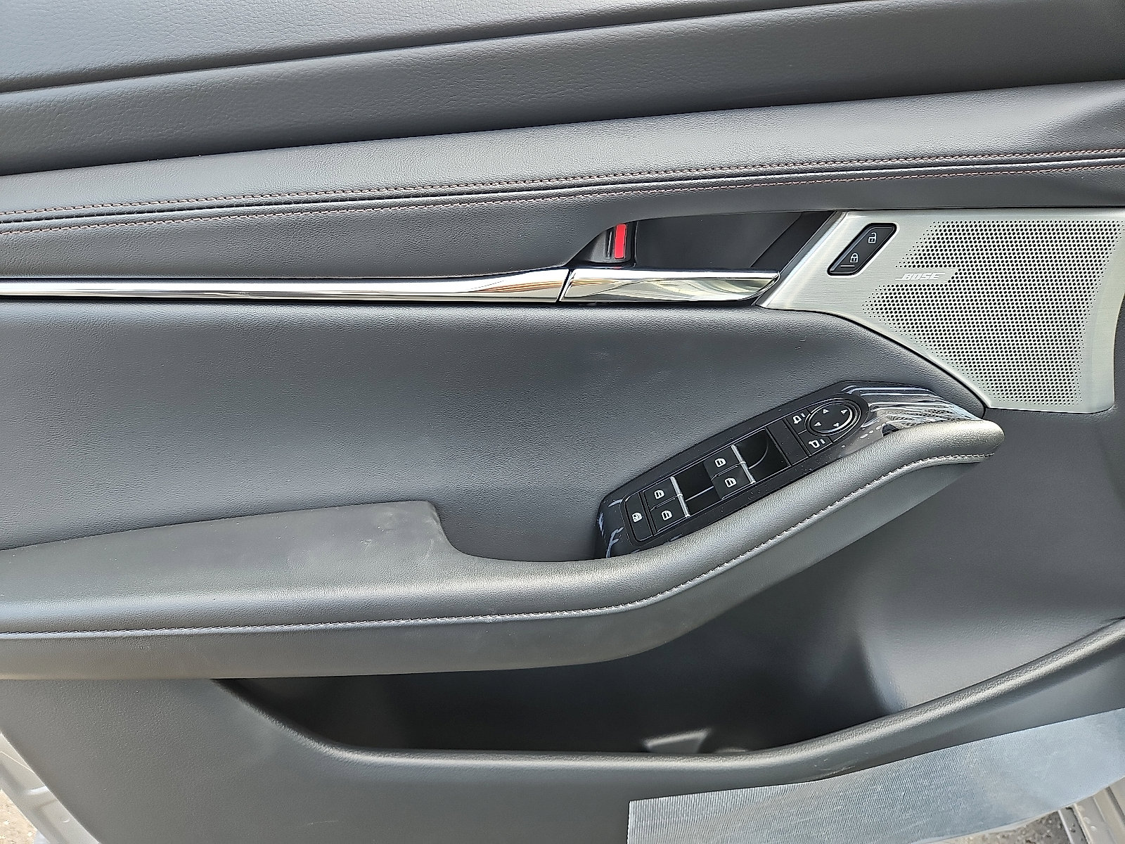 New 2026 MAZDA MAZDA3 2.5 S Hatchback w/ Premium Pkg image 10