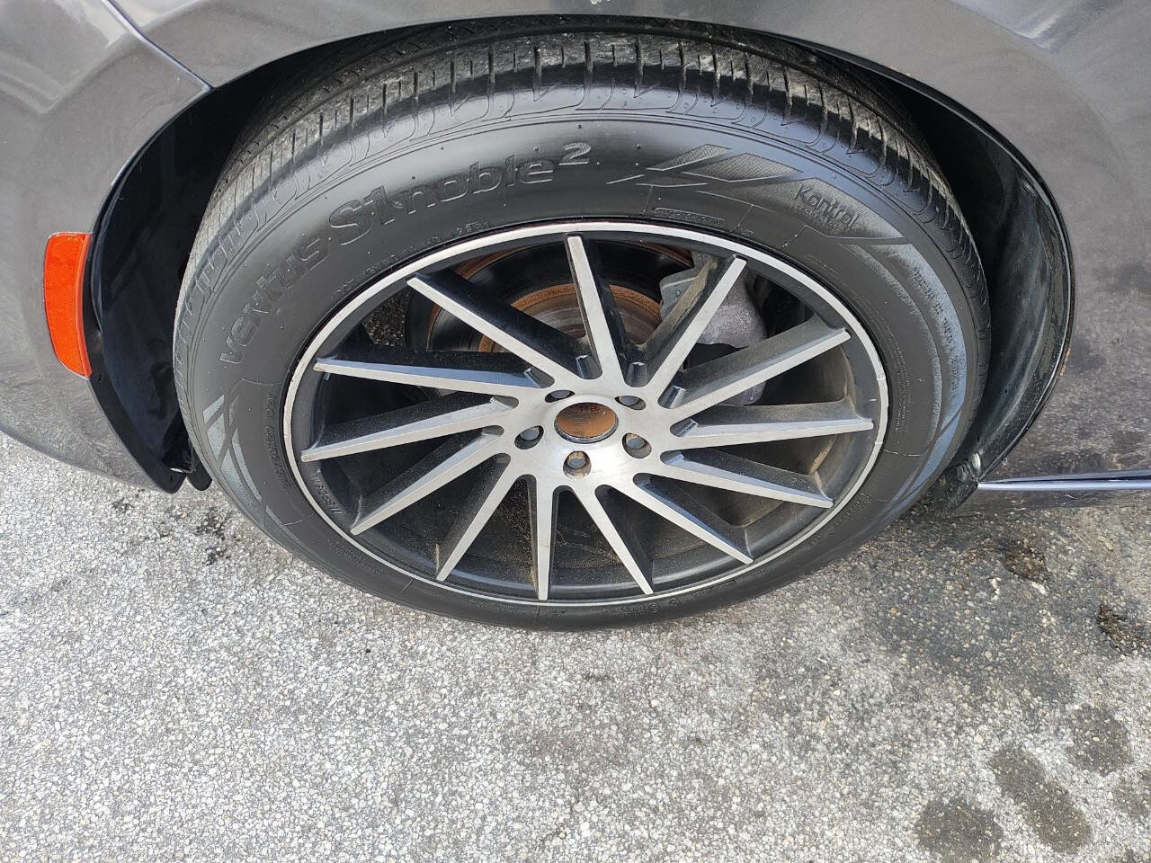 Used 2020 Dodge Charger SXT w/ Leather Interior Group image 22