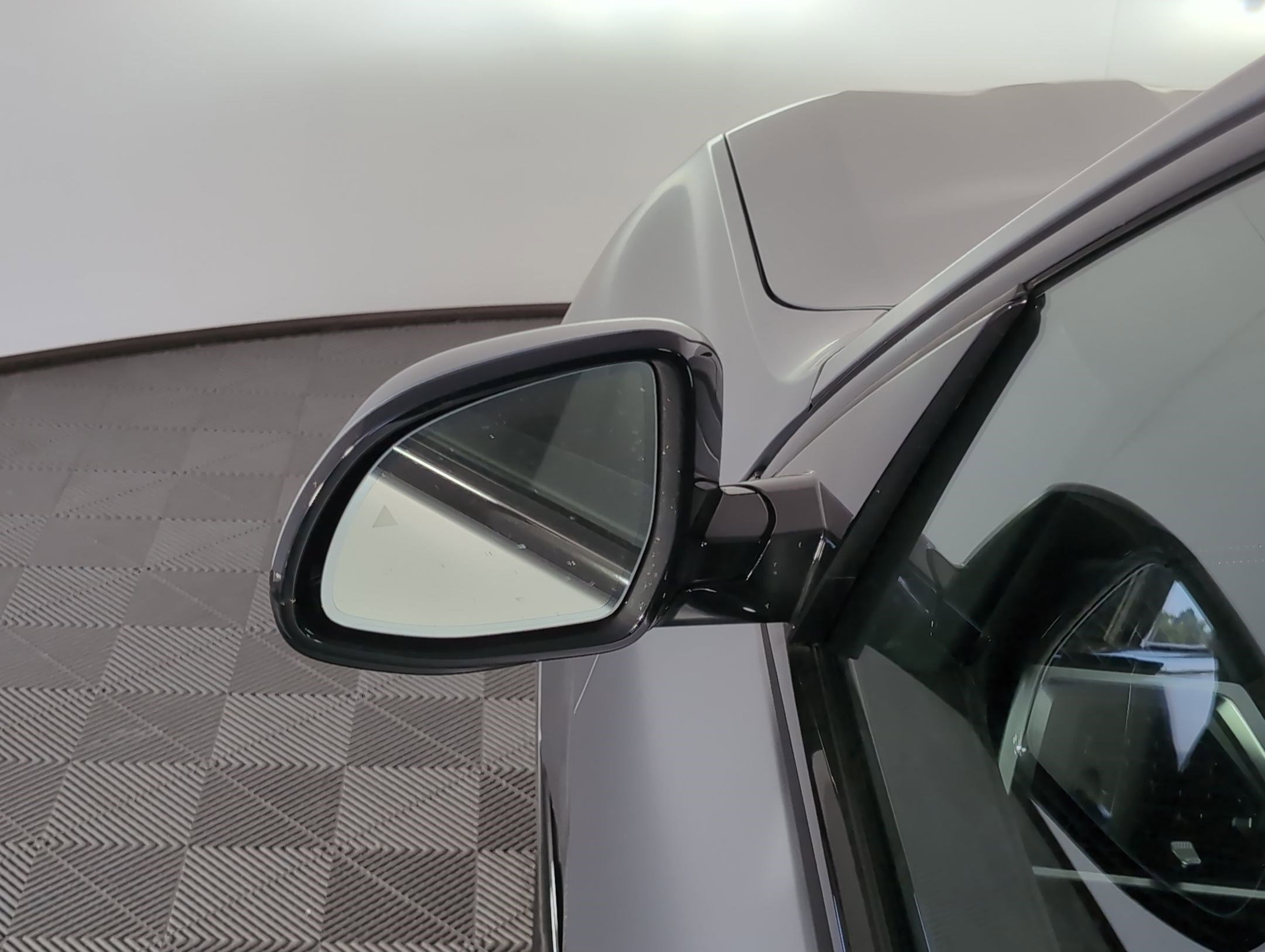 Used 2026 BMW X7 xDrive40i w/ M Sport Package image 21