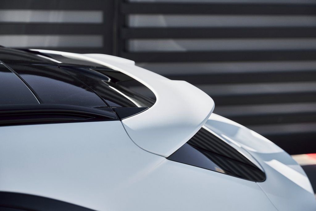 Used 2025 Aston Martin DBX 707 image 10