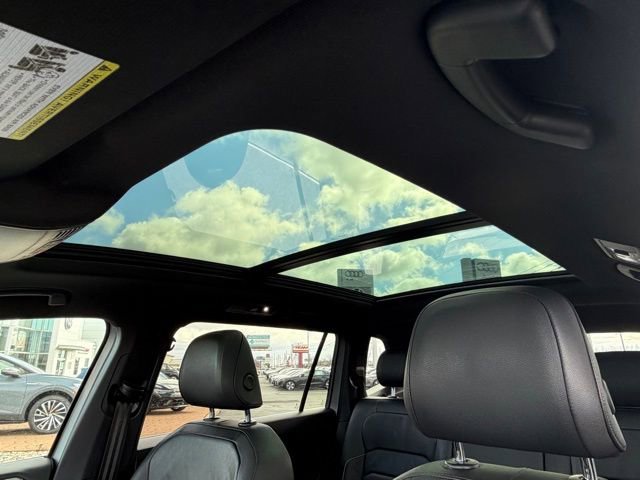 Used 2020 Volkswagen Tiguan SEL Premium R-Line image 13