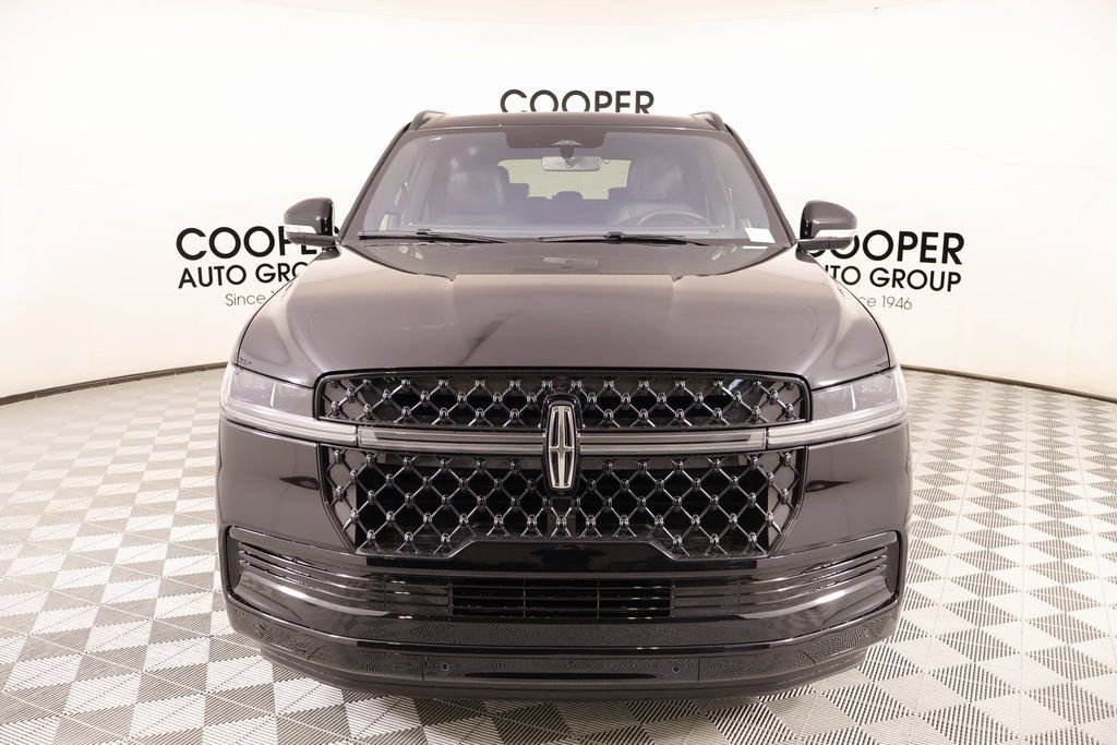 New 2025 Lincoln Navigator Reserve w/ Jet Appearance Package image 9