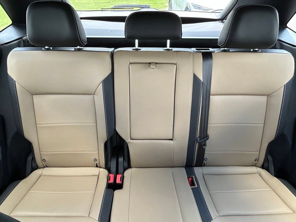 Used 2021 Volkswagen Atlas Cross Sport SE w/ Panoramic Sunroof Package FWD image 13