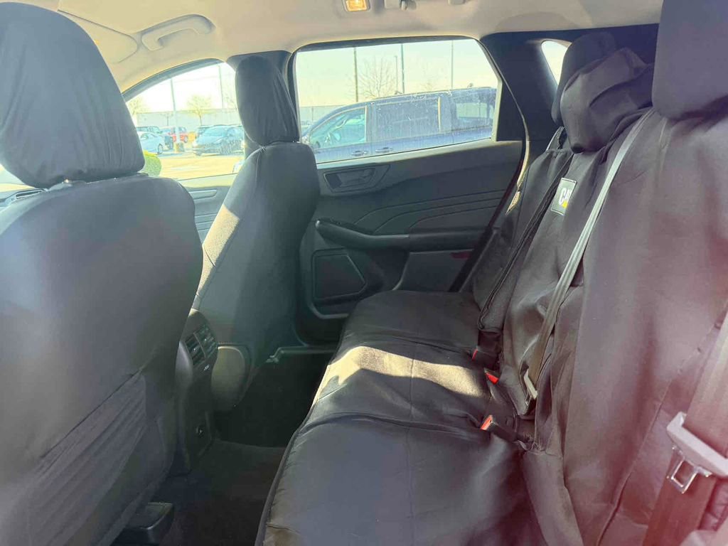 Used 2024 Ford Escape Active image 17