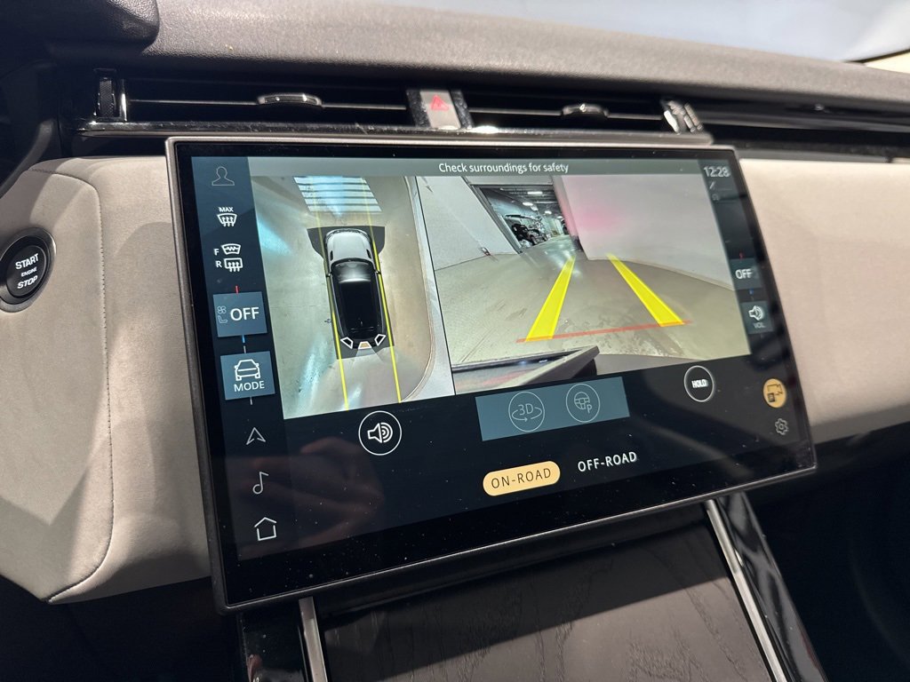 Used 2025 Land Rover Range Rover Velar Dynamic SE image 21